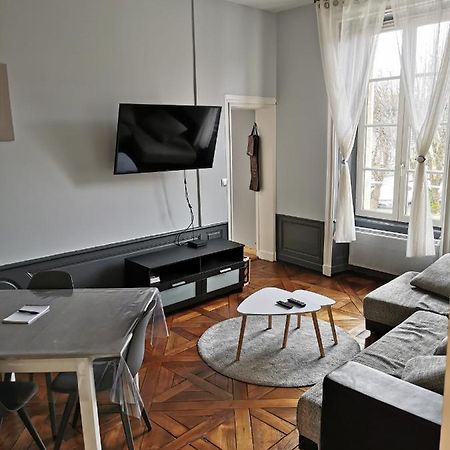 Appartement Avec Vue Sur Cathedrale Classe De Tourisme 3 Etoiles Байо Екстер'єр фото